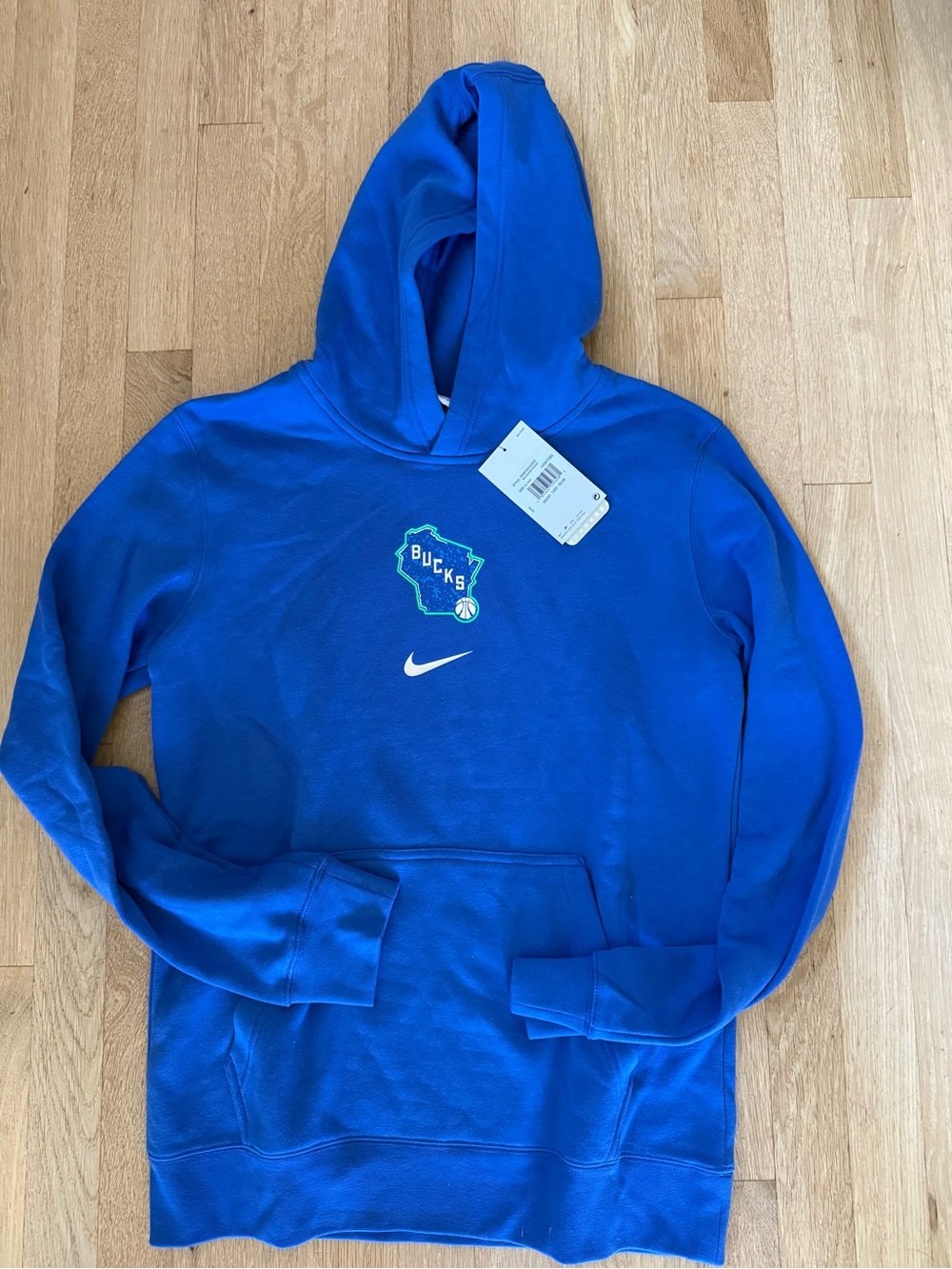 NWT Nike City Edition Bucks hoodie boys XL